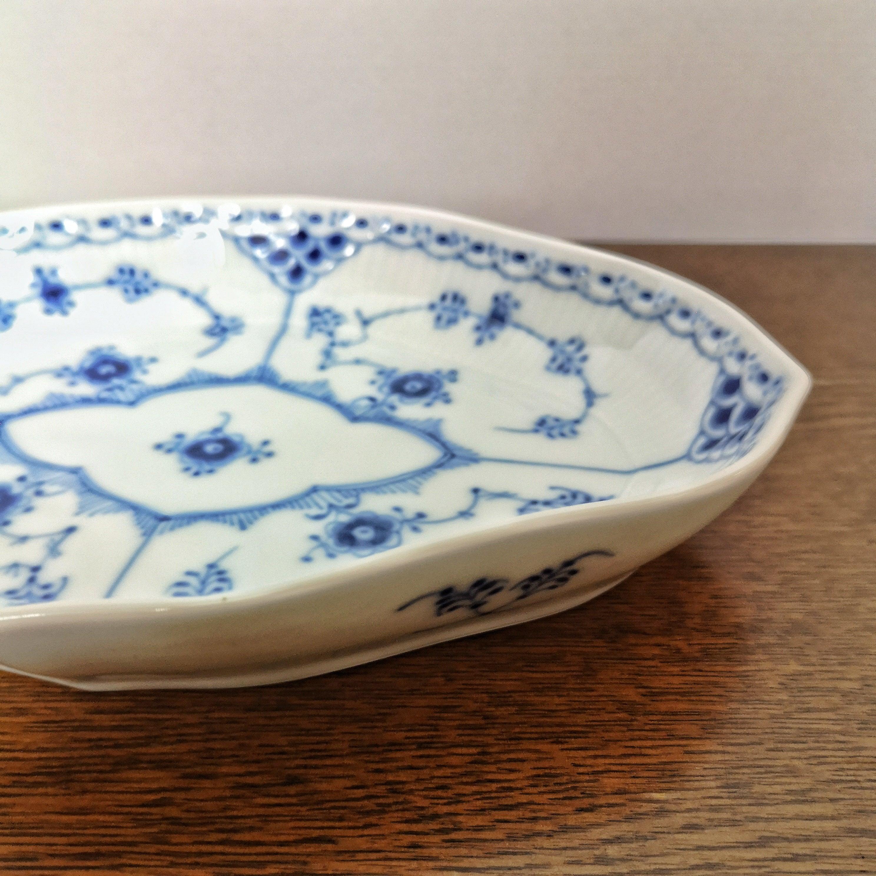 Royal Copenhagen Blue Fluted Half Lace 353|  ロイヤルコペンハーゲン　ブルーフルーテッド